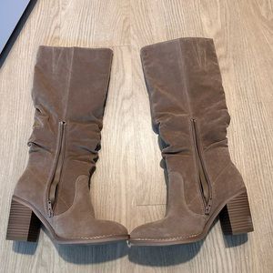 Boots, new never worn